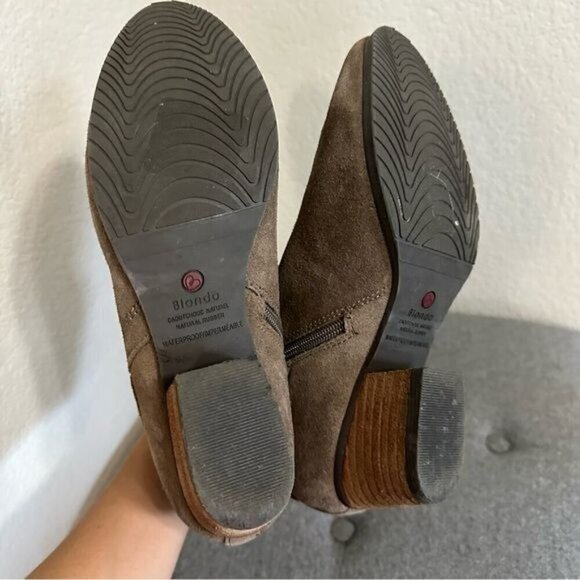 Blondo Idra Waterproof Ankle Booties Womens Size 8.5 Brown Suede Leather Zip - Picture 9 of 10